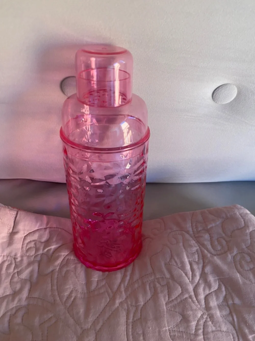 NWT Anthropologie Lucia Acrylic Cocktail Shaker Pink